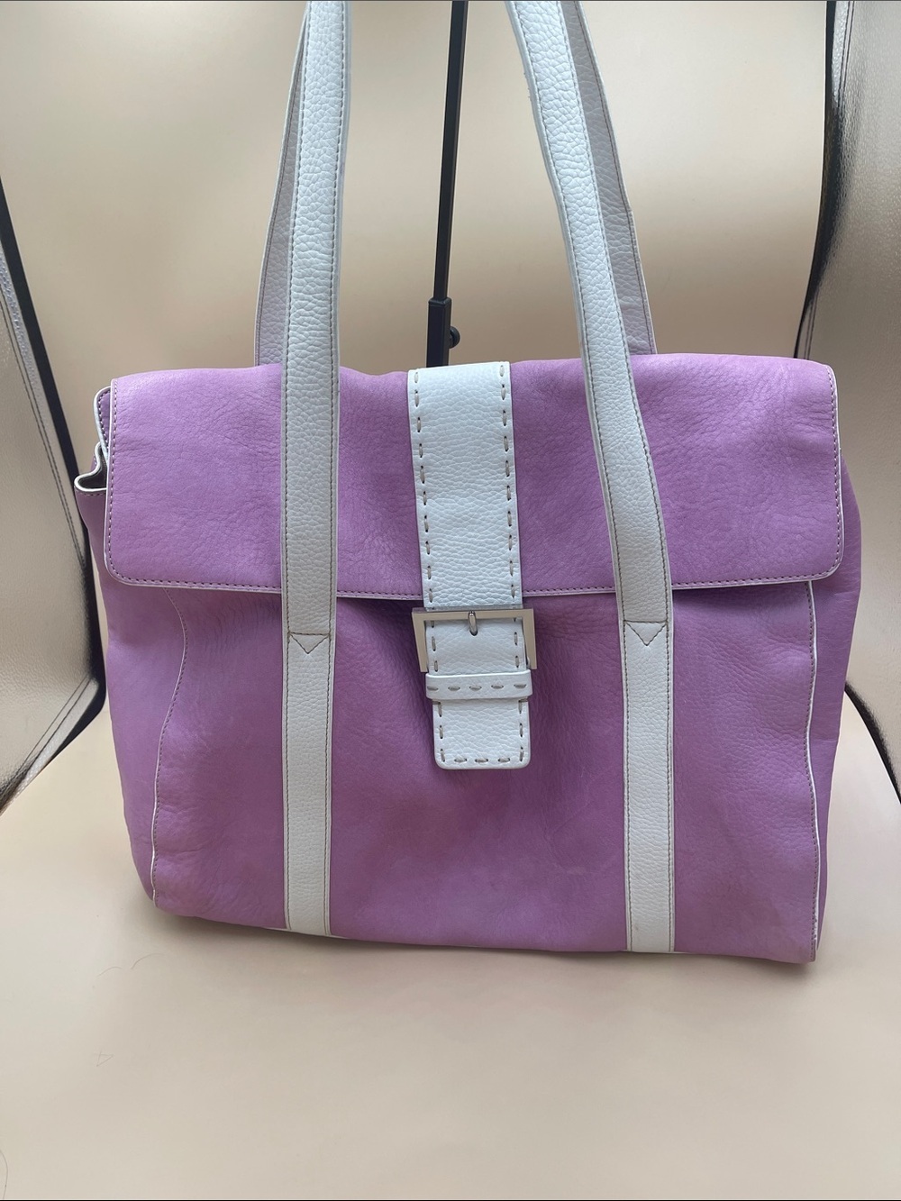 Levenger Lilac Messenger Bag Silver Hardware and Multiple Pockets Organization
